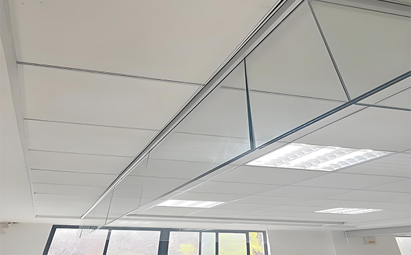 和田县玻璃挡烟垂壁