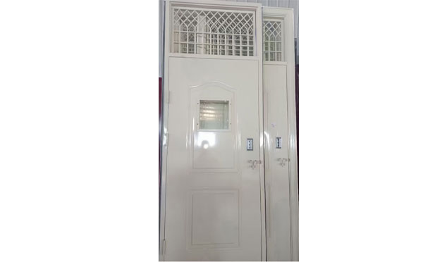 和田县学校教室门