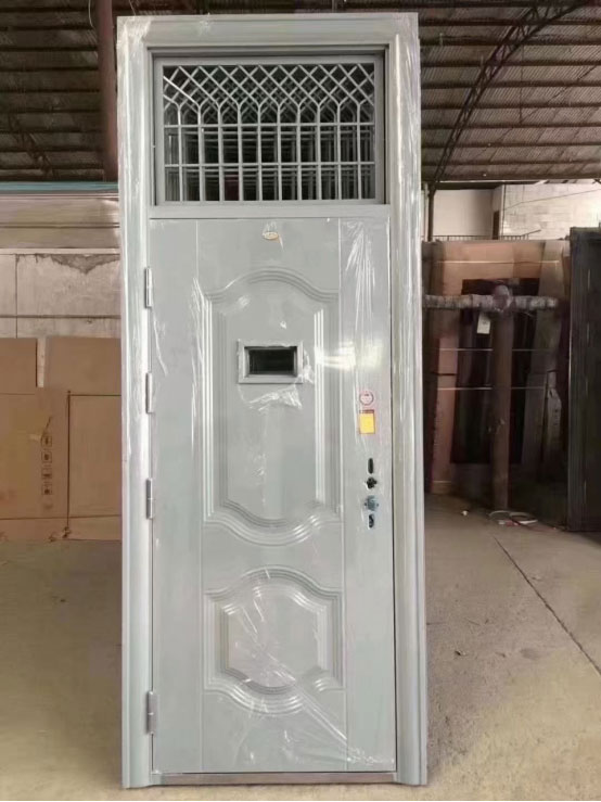 和田县学校教室门