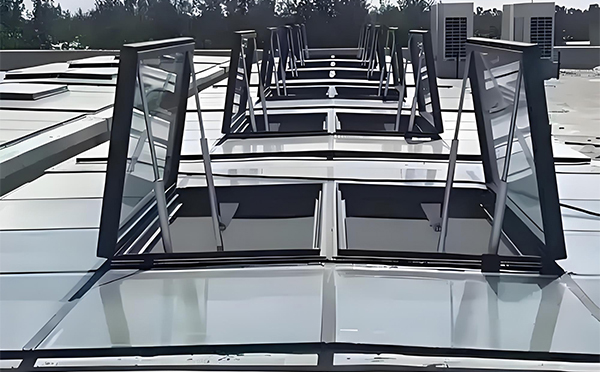 和田县兰州和田县排烟窗选型安装与维护实用指南